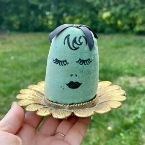 Vintage Brass Pin Cushion Sunflower Lady Head Velvet